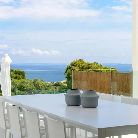 Avinguda Cap Martinet Illes Balears Villa