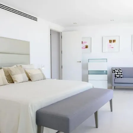 Villa Avinguda Cap Martinet Illes Balears *